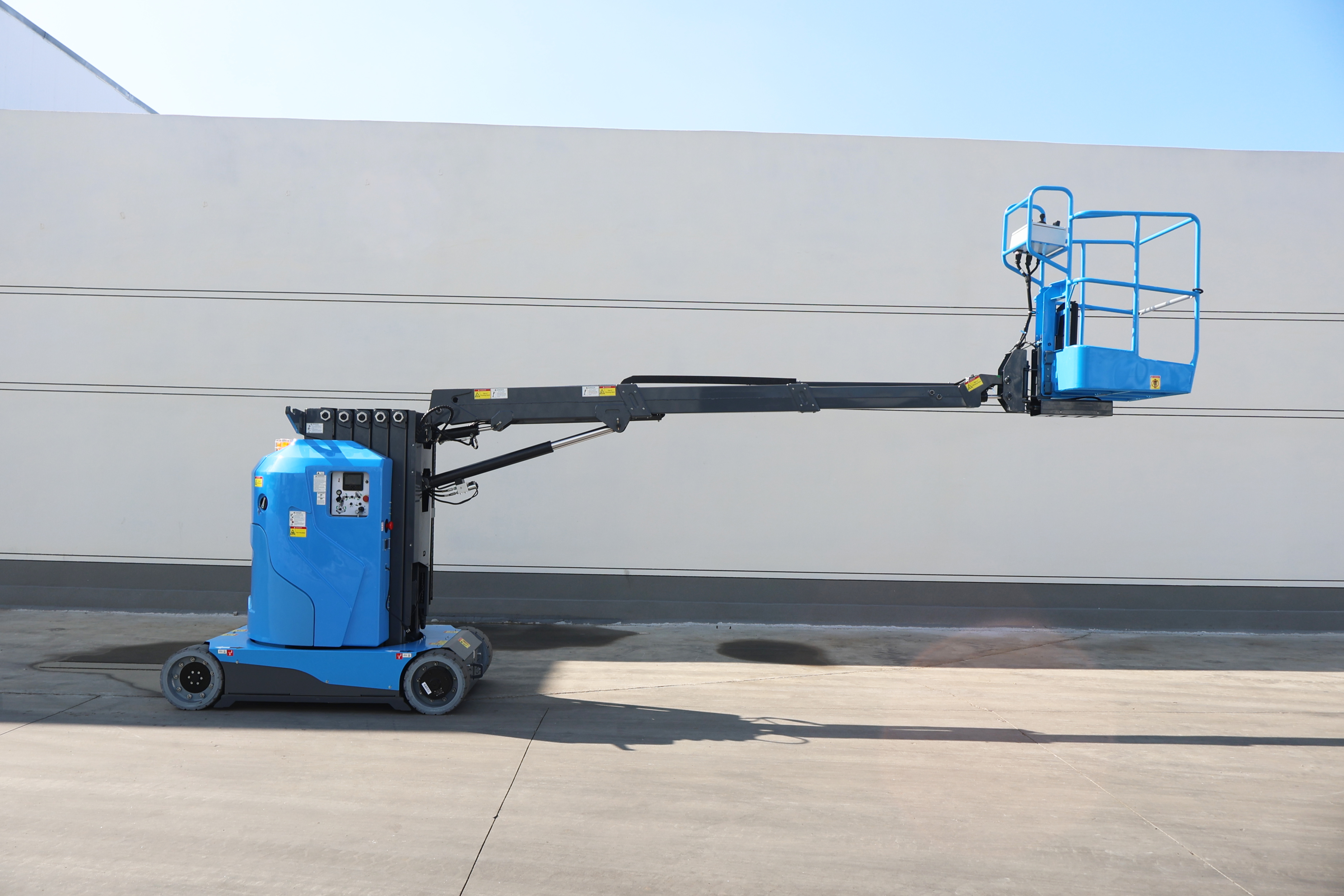 Shandong Plat4m to Showcase Groundbreaking Hi13 Mast Forklift Platform ...